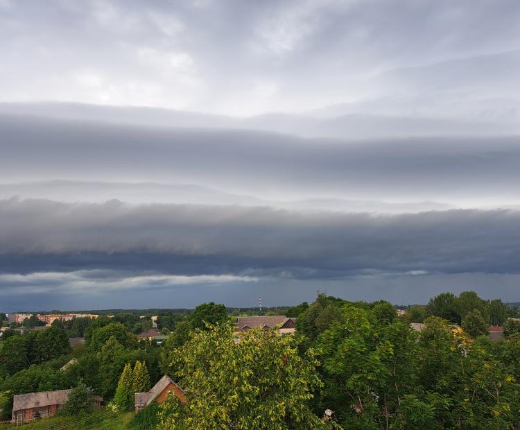 PERSPĖJIMAS APIE STICHINĮ METEOROLOGINĮ REIŠKINĮ – LABAI SMARKIĄ AUDRĄ